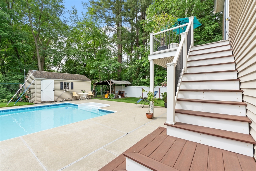 3 Deana Road Methuen, MA 01844 - Photo 6 of 40 Gallery Image 6