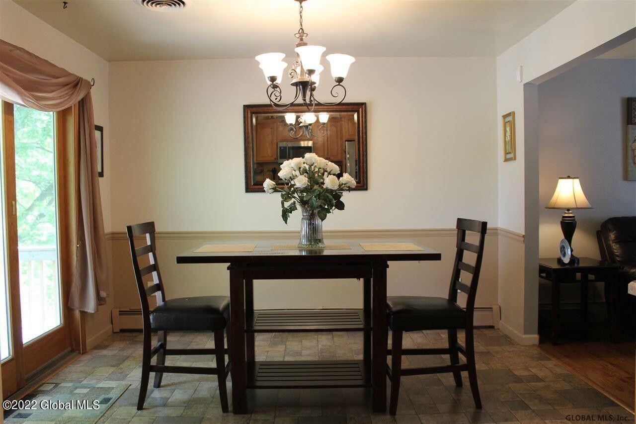 209 Morris Road Schenectady, NY 12303 - Photo 3 of 8 20211120175444737311000000-o