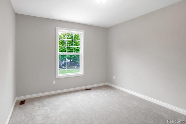 2954 Hessel Avenue Rochester Hills, MI 48307 - Photo 23 of 31