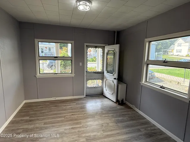 $1,600 | 1746-1748 McDonough Avenue, Scranton, PA 18508
