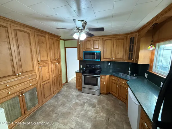 $1,500 | 1746-1748 McDonough Avenue, Scranton, PA 18508