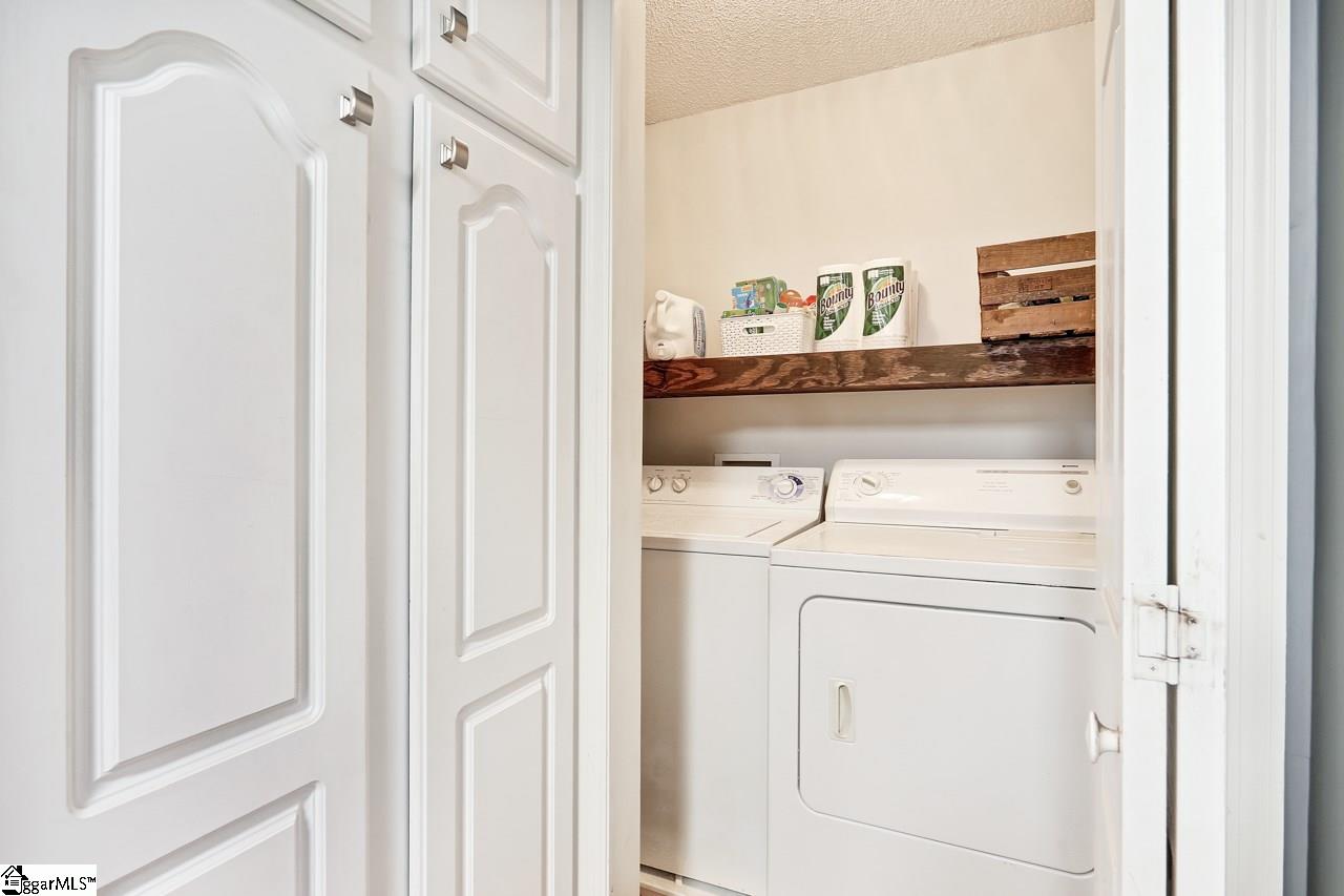 319 Double Bridge Road Boiling Springs, SC 29316 - Photo 8 of 36 Gallery Image 8