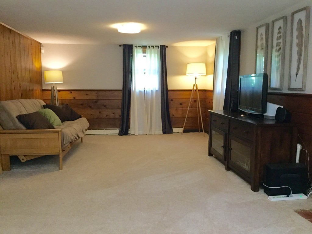 27 Glendale Road Amherst, MA 01002 - Photo 21 of 26 Gallery Image 21