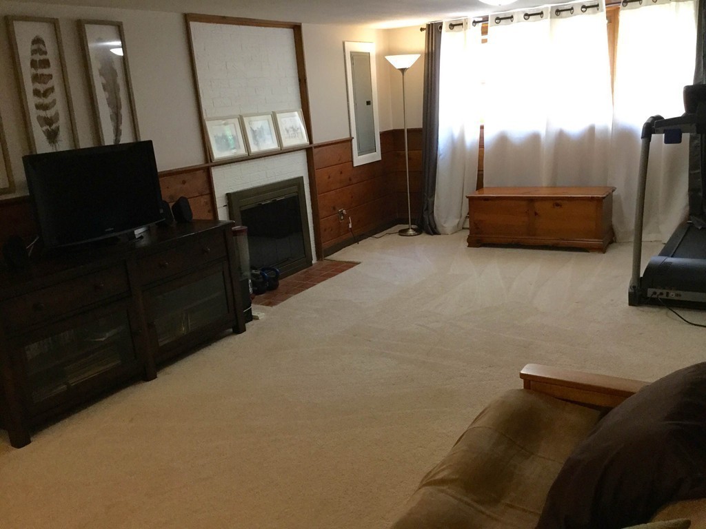 27 Glendale Road Amherst, MA 01002 - Photo 22 of 26 Gallery Image 22