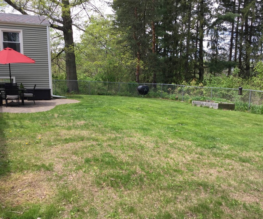 27 Glendale Road Amherst, MA 01002 - Photo 25 of 26 Gallery Image 25