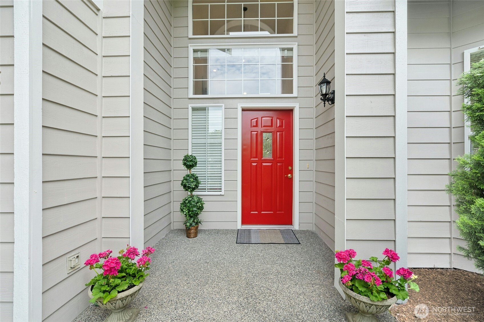 5808 135th Place Southwest Edmonds, WA 98026 - Photo 2 of 28
