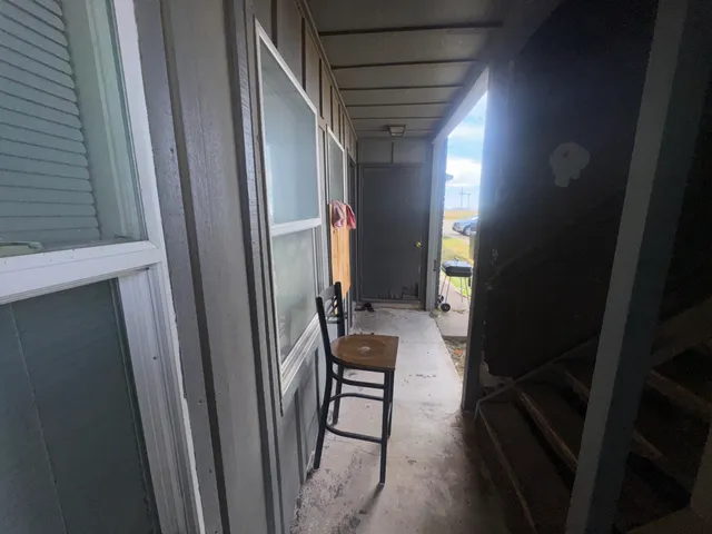 $340,000 | 101 Pecos Place, Plainview, TX 79072