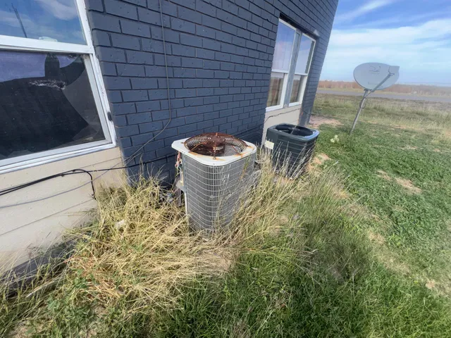 $340,000 | 101 Pecos Place, Plainview, TX 79072