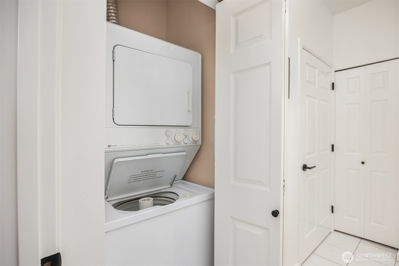 122 State Street, Unit 207E Kirkland, WA 98033 - Photo 17 of 26