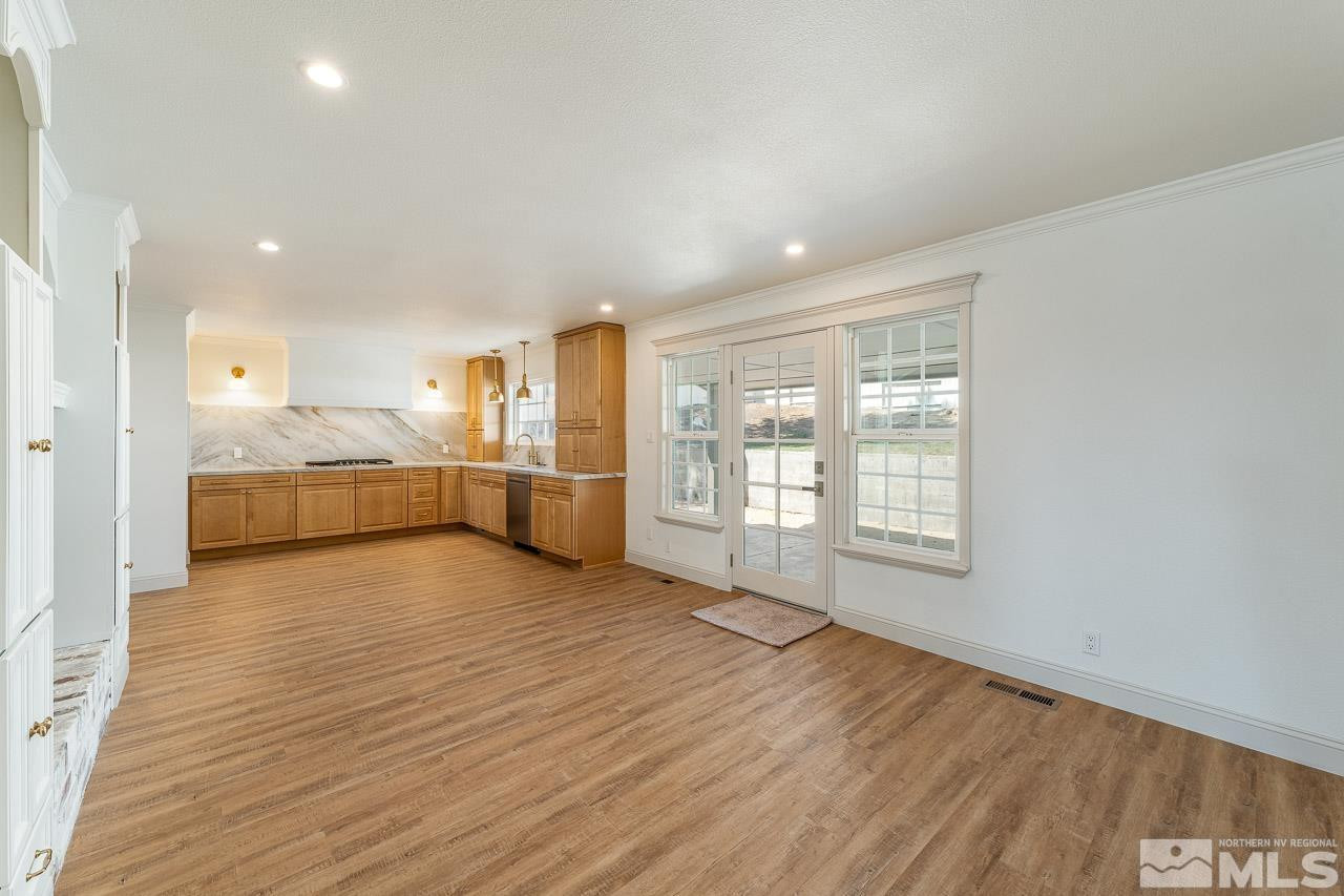 2495 Skyline Boulevard Reno, NV 89509 - Photo 12 of 40 Photo 6