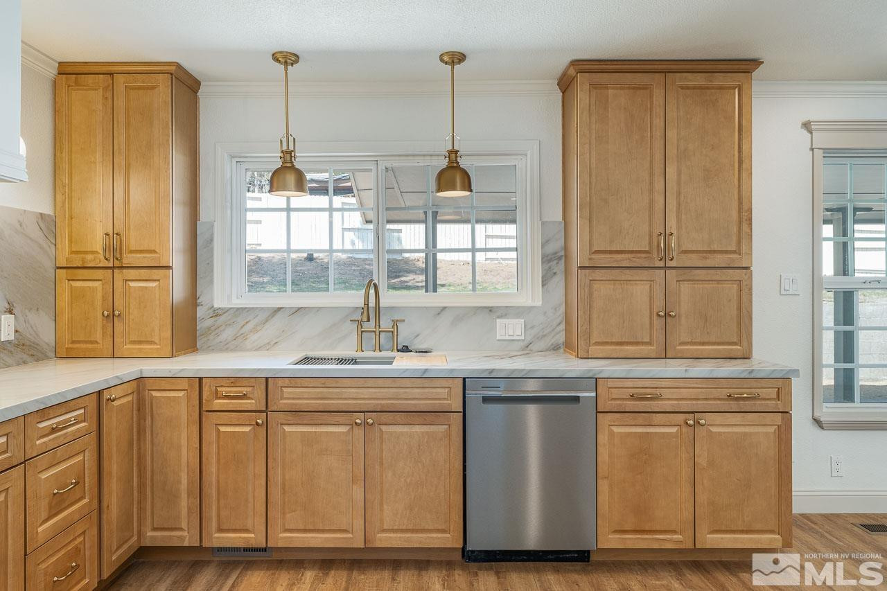2495 Skyline Boulevard Reno, NV 89509 - Photo 19 of 40 Photo 12