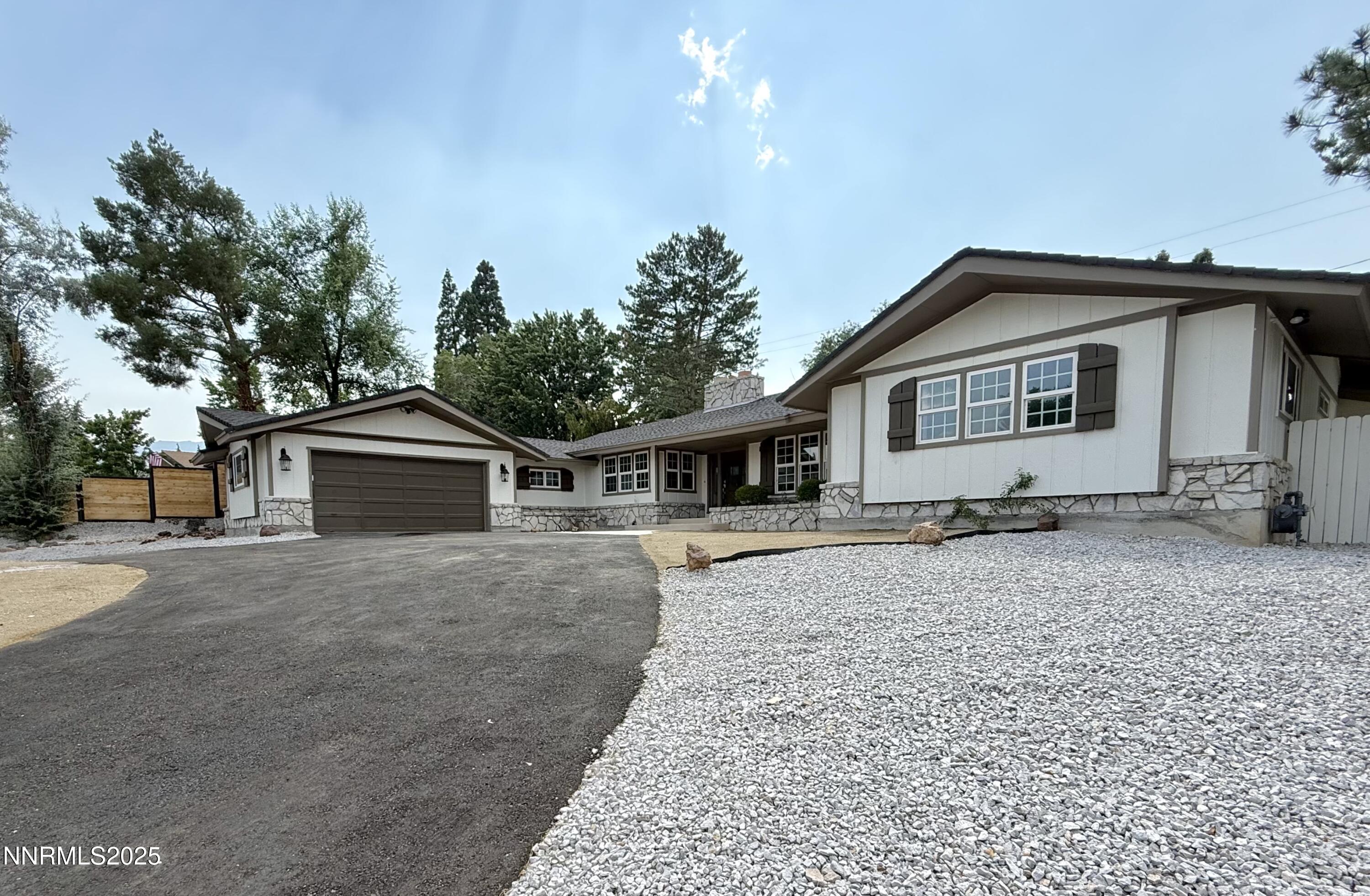 2495 Skyline Boulevard Reno, NV 89509 - Photo 2 of 40 IMG_8229