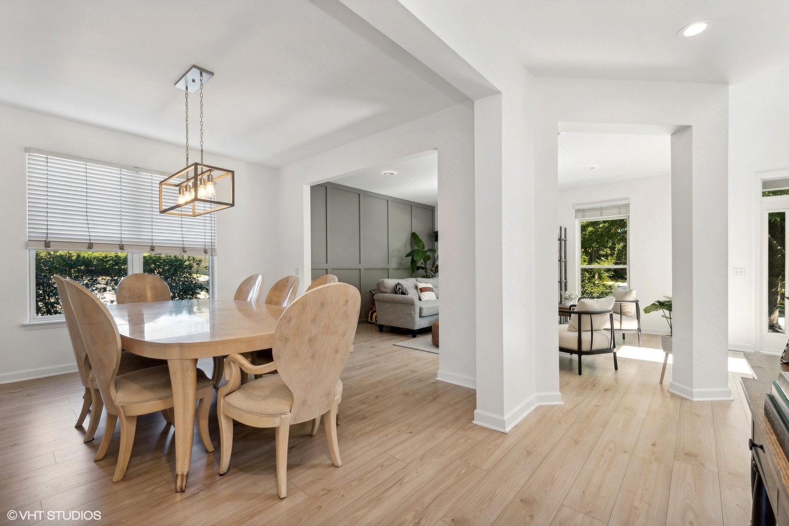 24 Prall's Loop Highwood, IL 60040 - Photo 3 of 16