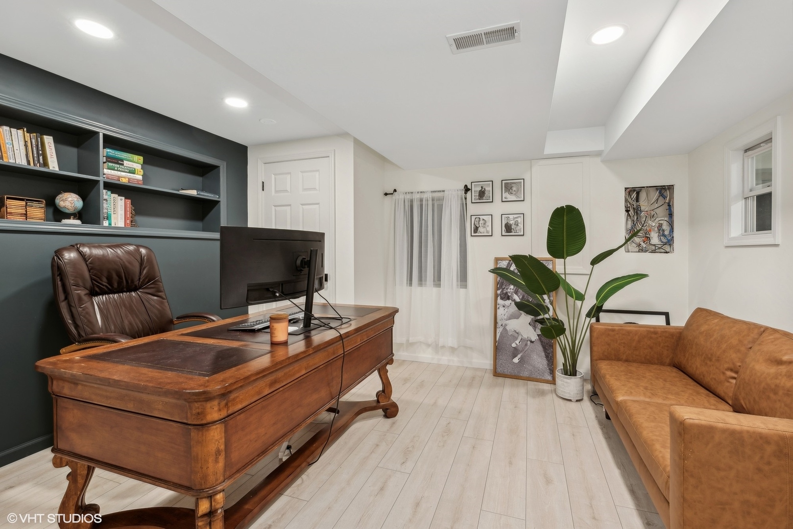 24 Prall's Loop Highwood, IL 60040 - Photo 9 of 16