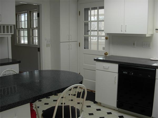 125 Devon Road Norwood, MA 02062 - Photo 3 of 14 Gallery Image 3