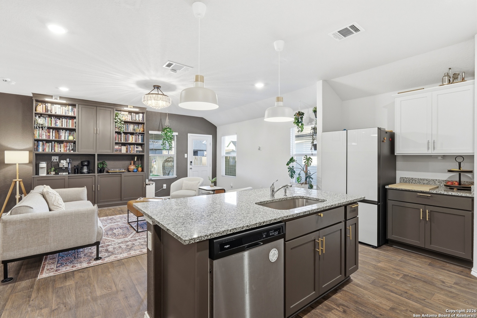 404 Signe Seguin, TX 78155 - Photo 20 of 42