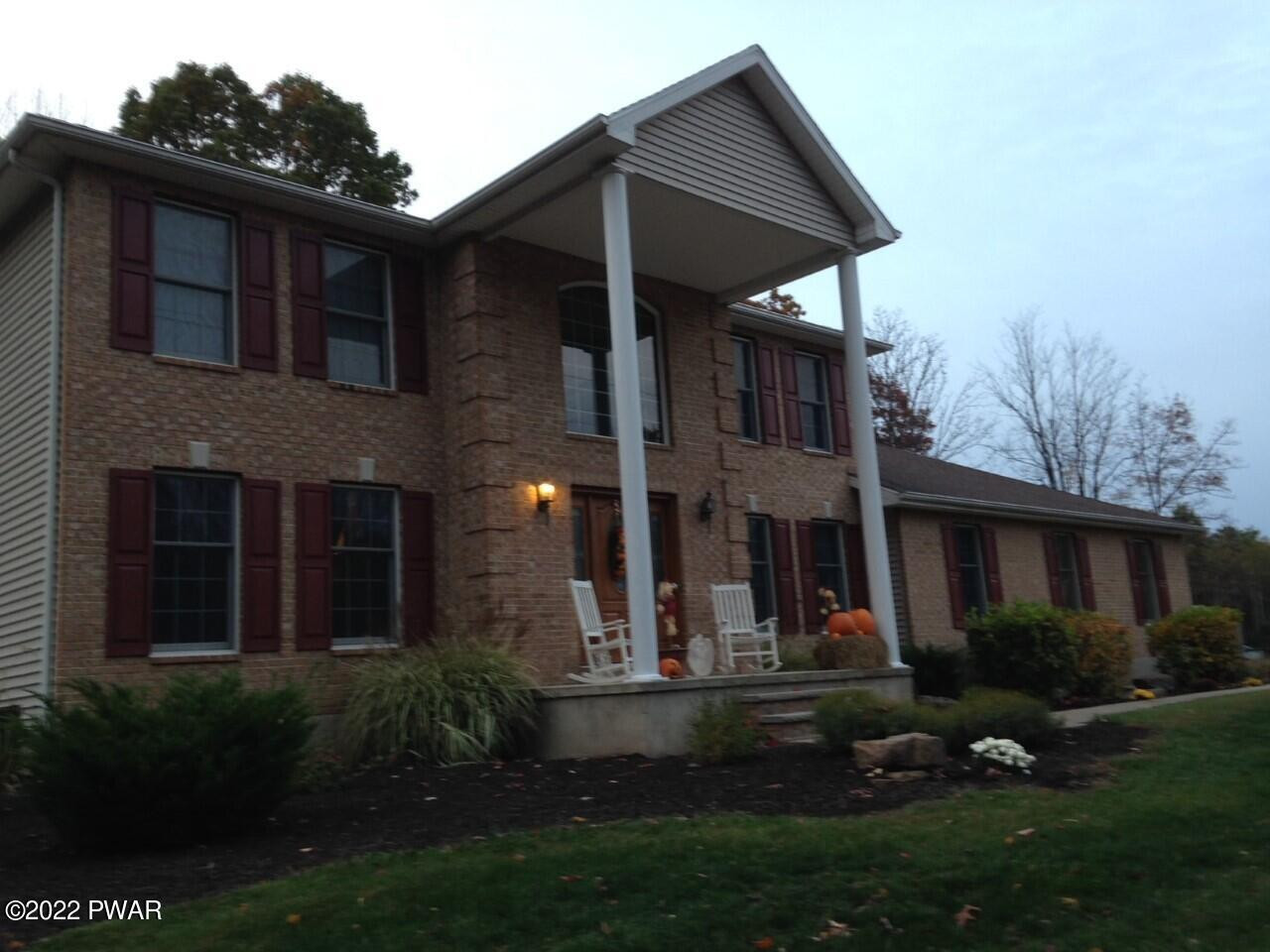 877 Lockville Road Dallas, PA 18612 - Photo 2 of 51