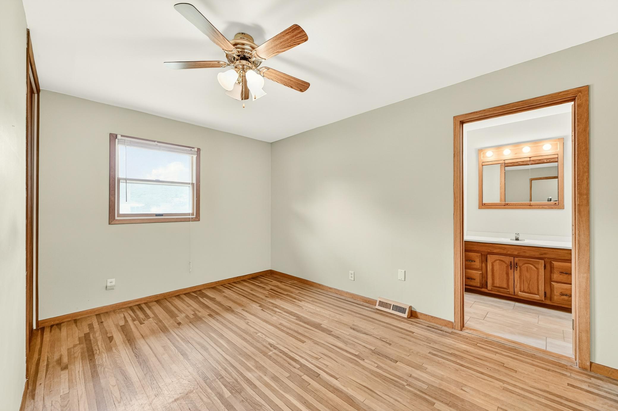 402 Strathmore Lane Southeast Rochester, MN 55904 - Photo 11 of 31