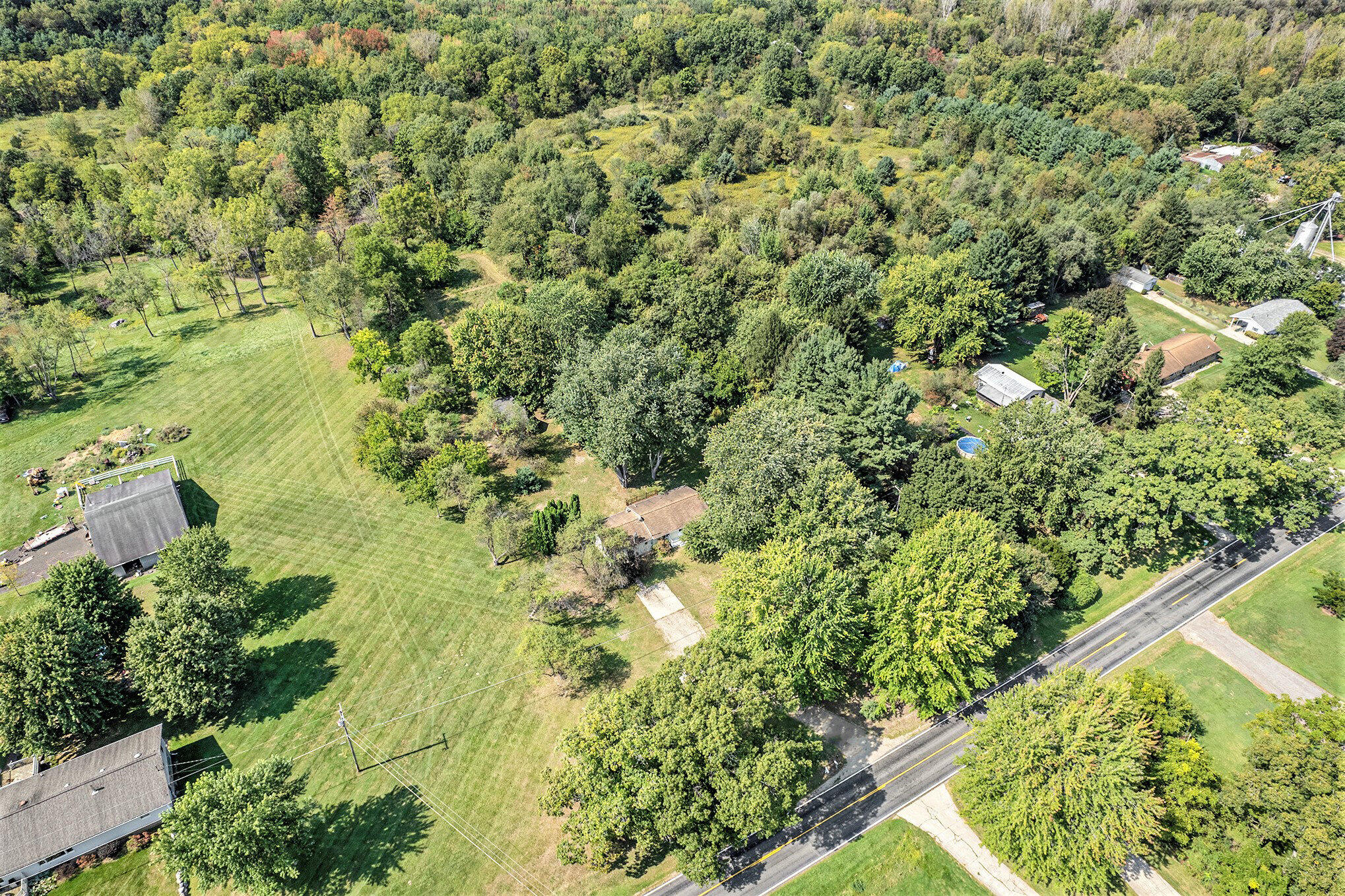 9000 North Meridian Road Pleasant Lake, MI 49272 - Photo 25 of 28 025_dji_0004