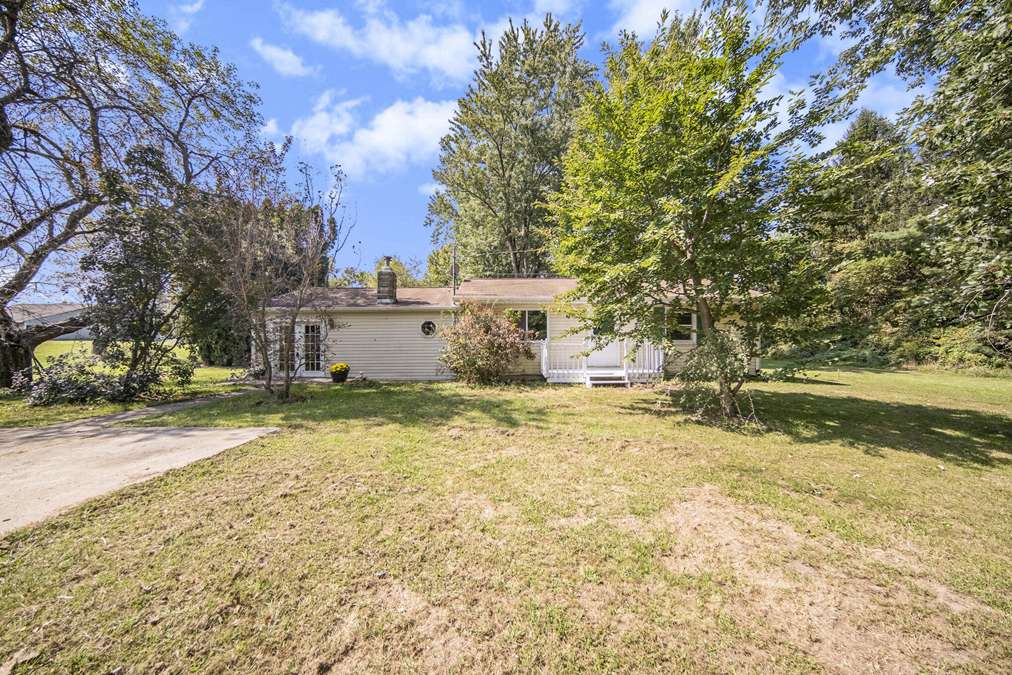 9000 North Meridian Road Pleasant Lake, MI 49272 - Photo 3 of 28 003_sbp_105