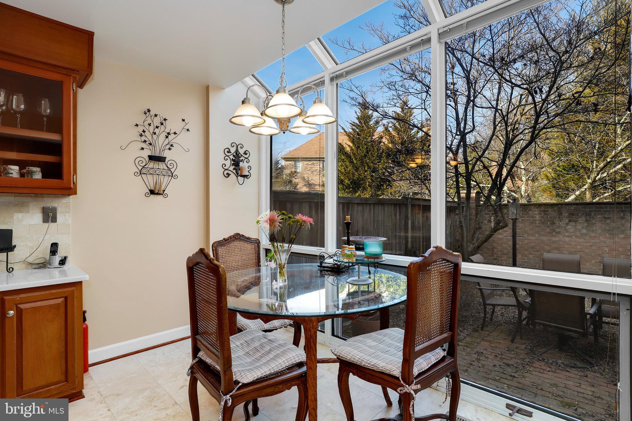 9425 Lost Trail Way Potomac, MD 20854 - Photo 18 of 42