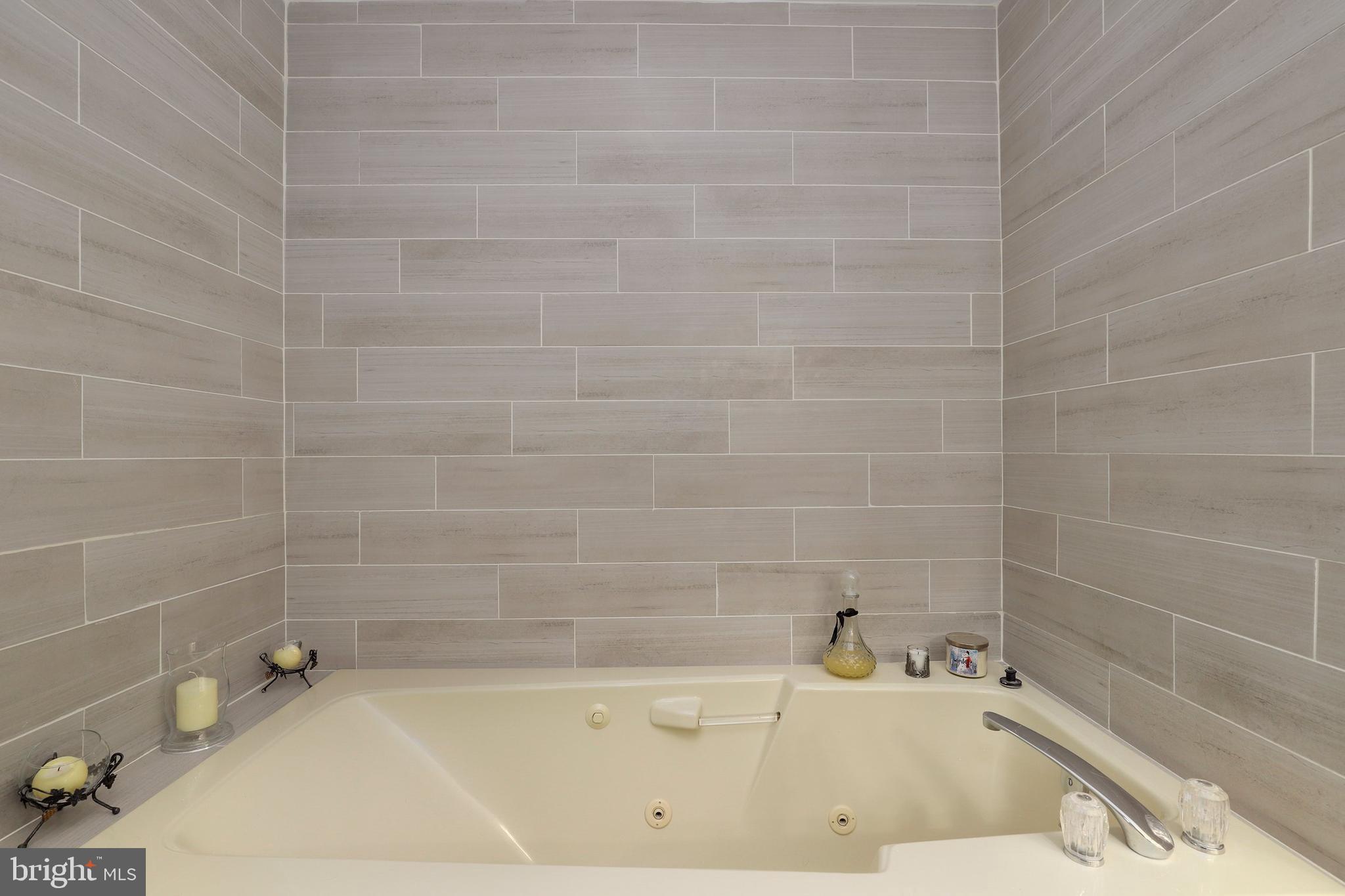 9425 Lost Trail Way Potomac, MD 20854 - Photo 29 of 42