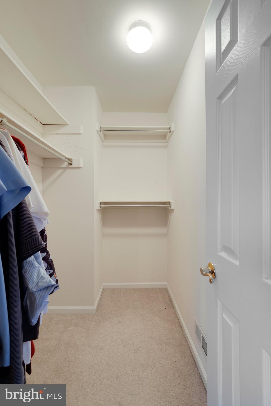 9425 Lost Trail Way Potomac, MD 20854 - Photo 31 of 42