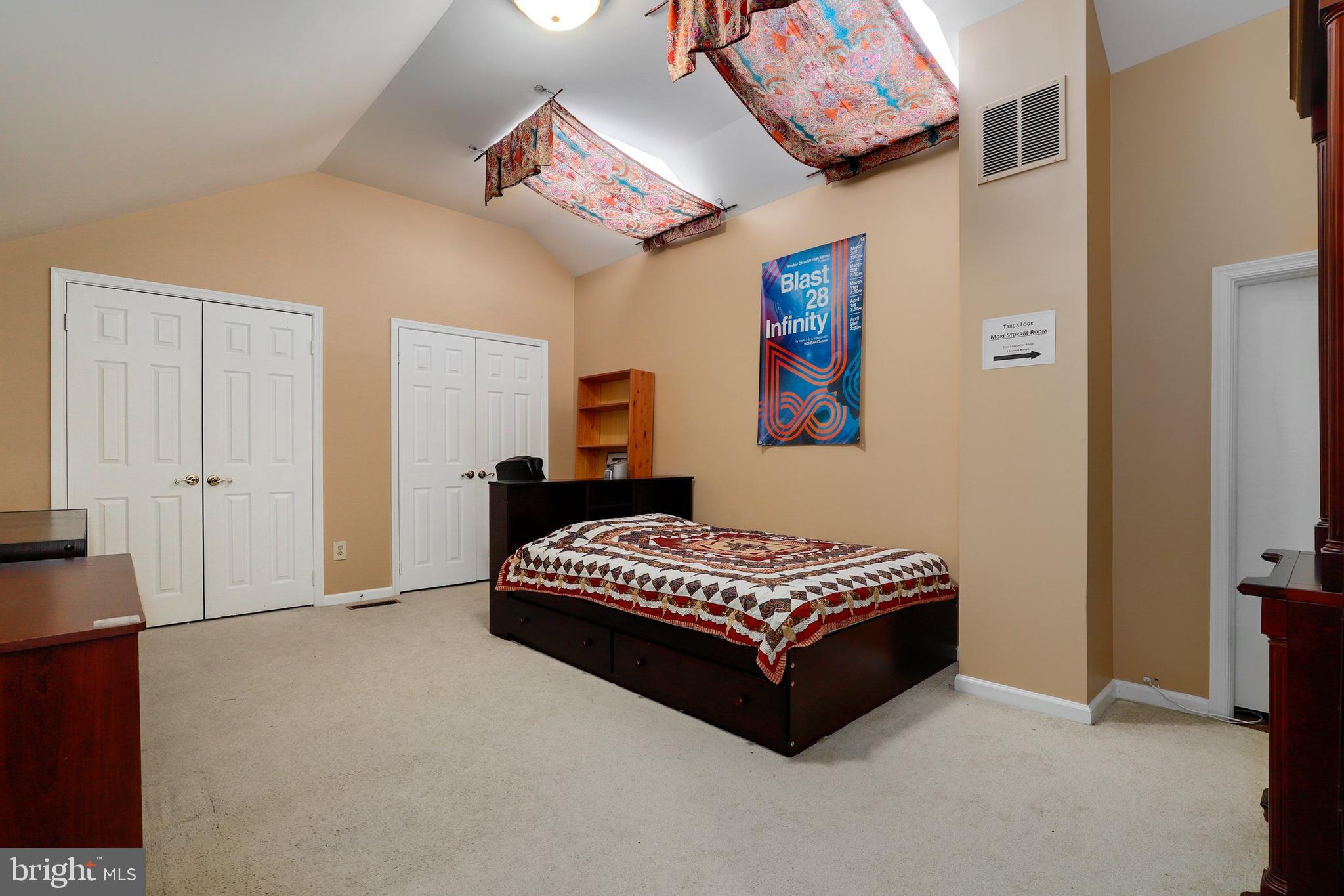 9425 Lost Trail Way Potomac, MD 20854 - Photo 32 of 42