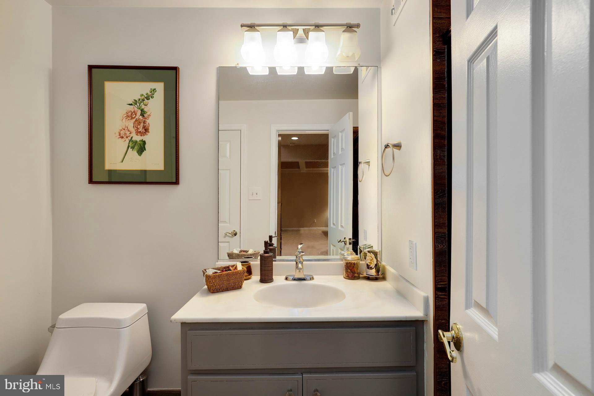 9425 Lost Trail Way Potomac, MD 20854 - Photo 41 of 42