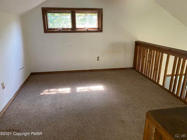 1045 Hampstead Road Bushkill, PA 18324 - Photo 8 of 14