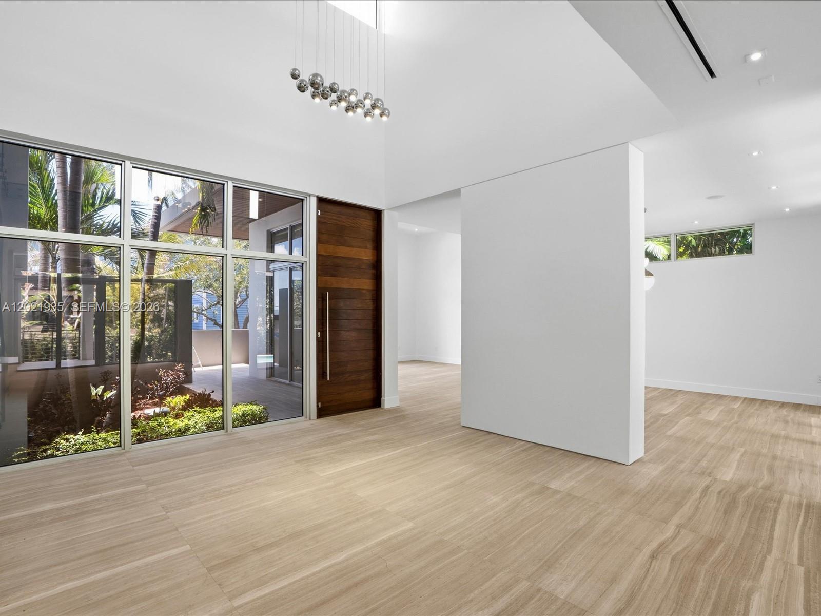 125 Hampton Lane Key Biscayne, FL 33149 - Photo 7 of 81