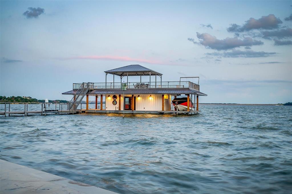 9930 Boat Club Road Fort Worth, TX 76179 - Photo 7 of 40 a living room with furniture