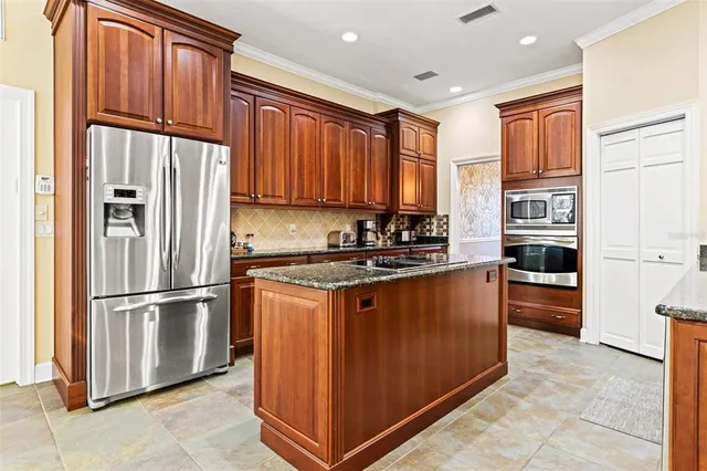 $5,000 | 6445 Renwick Circle, Tampa, FL 33647