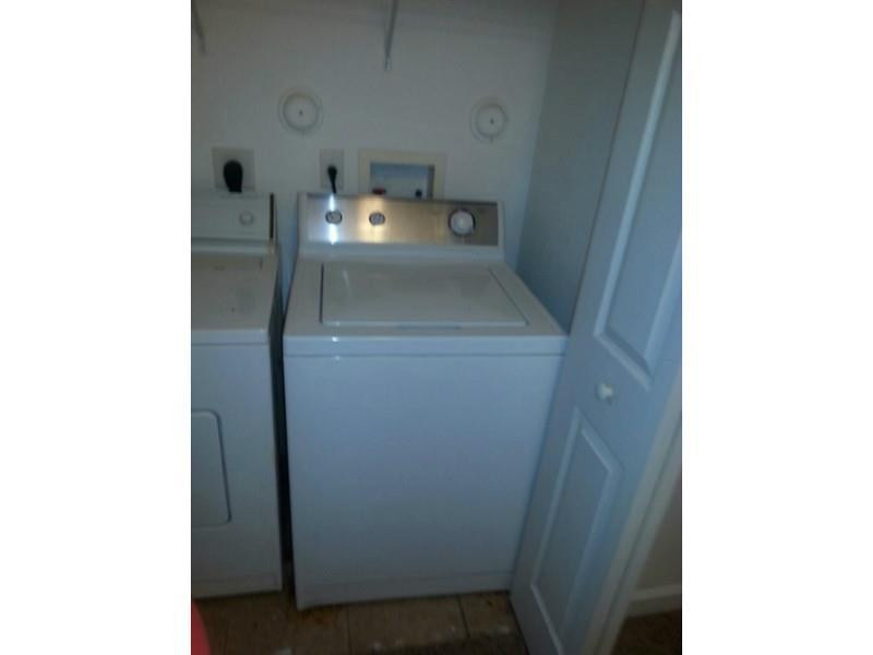 8804 Riverside Avenue, Unit 8804 Tamarac, FL 33321 - Photo 8 of 10 Laundry Room