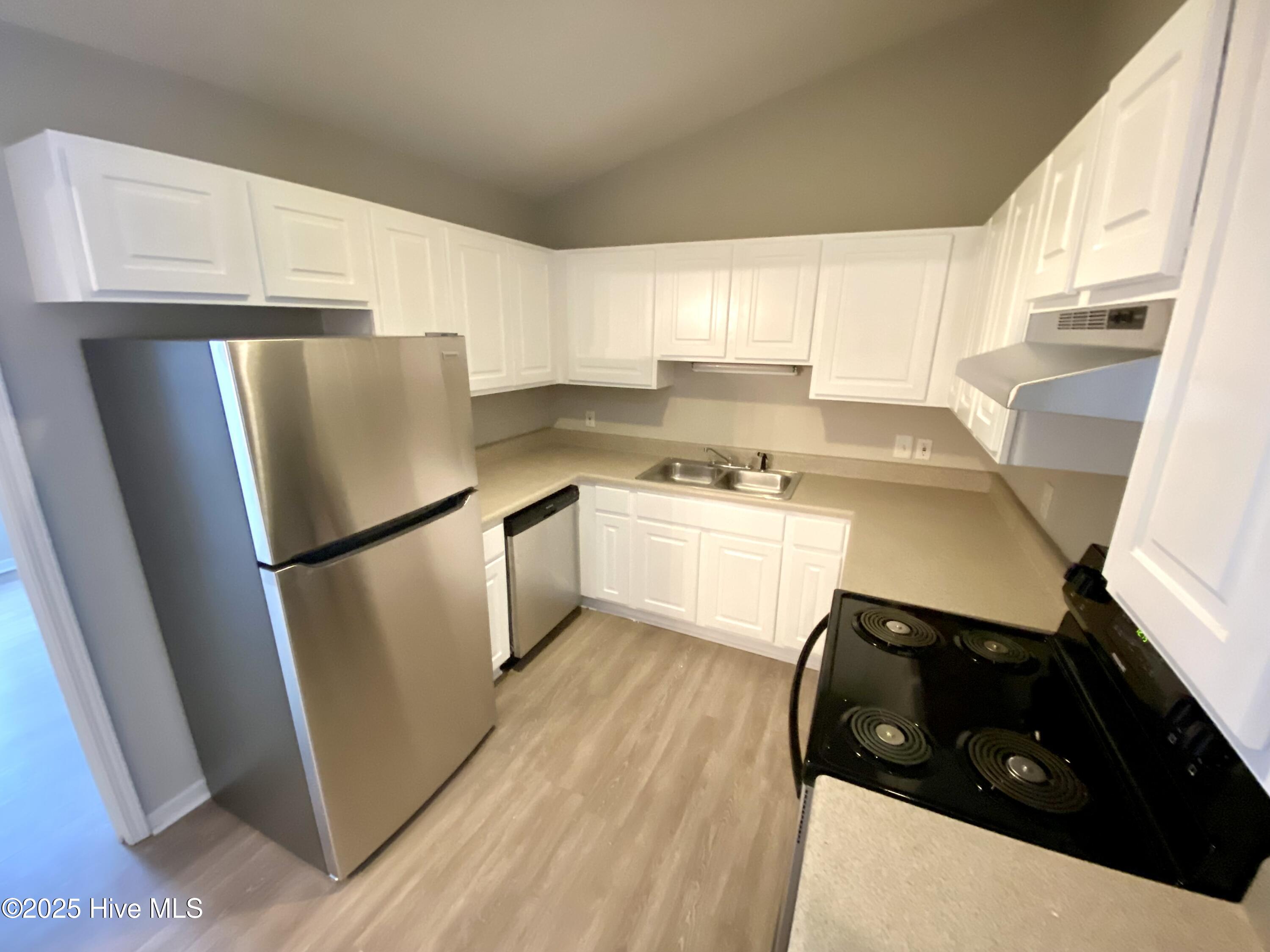 3001 MacGregor Downs Road, Unit 102 Greenville, NC 27834 - Photo 6 of 6 IMG_4809