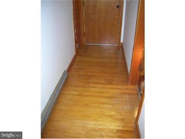 1118 Wrightstown Road Newtown, PA 18940 - Photo 11 of 17 Hallway