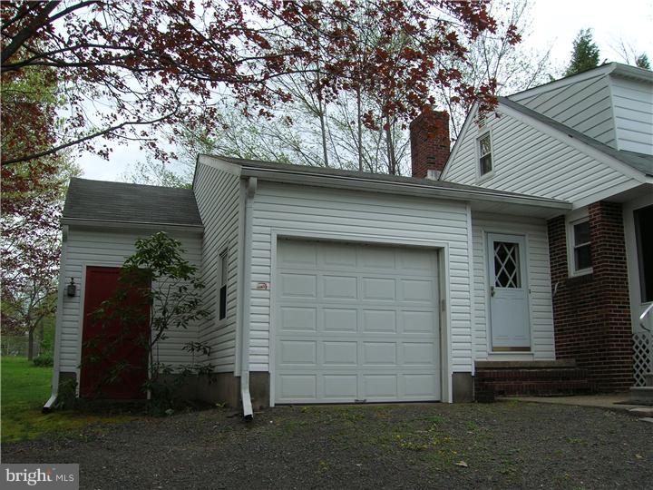 1118 Wrightstown Road Newtown, PA 18940 - Photo 3 of 17 Exterior Side