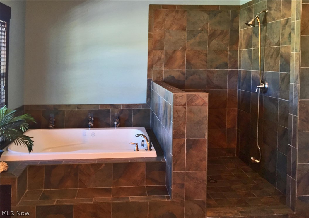 5688 Spring Ridge Drive Wadsworth, OH 44281 - Photo 21 of 35
