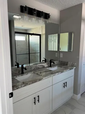 $279,900 | 3055 West Viking Lane, Dunnellon, FL 34433