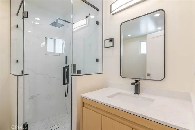 $3,250 | 11937 Burton Street, North Hollywood, CA 91605