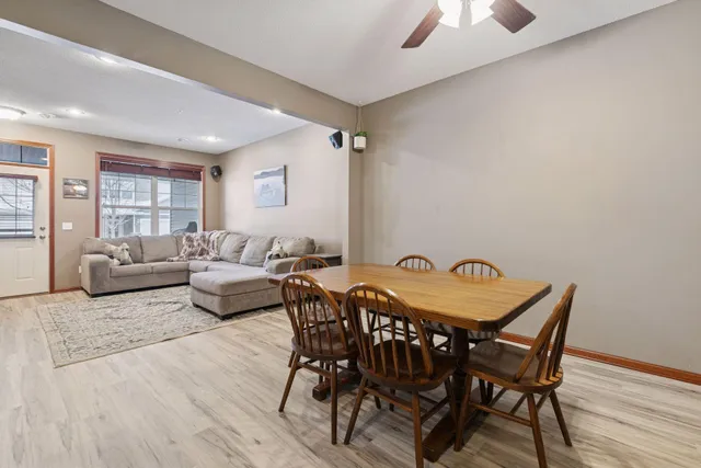 $284,999 | 1650 White Pine Way, Unit B, Carver, MN 55315