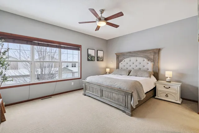 $279,900 | 1650 White Pine Way, Unit B, Carver, MN 55315