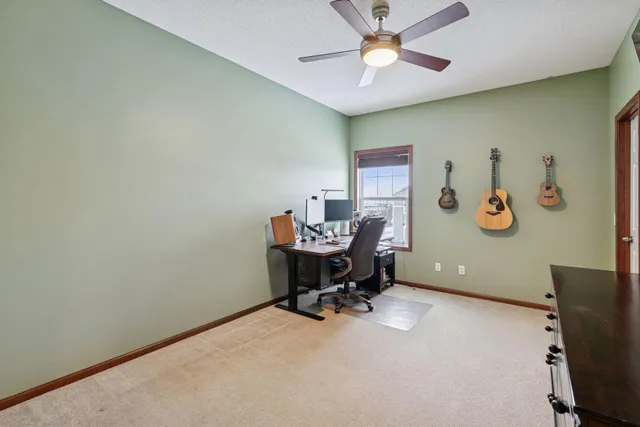 $284,999 | 1650 White Pine Way, Unit B, Carver, MN 55315