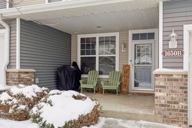 $284,999 | 1650 White Pine Way, Unit B, Carver, MN 55315