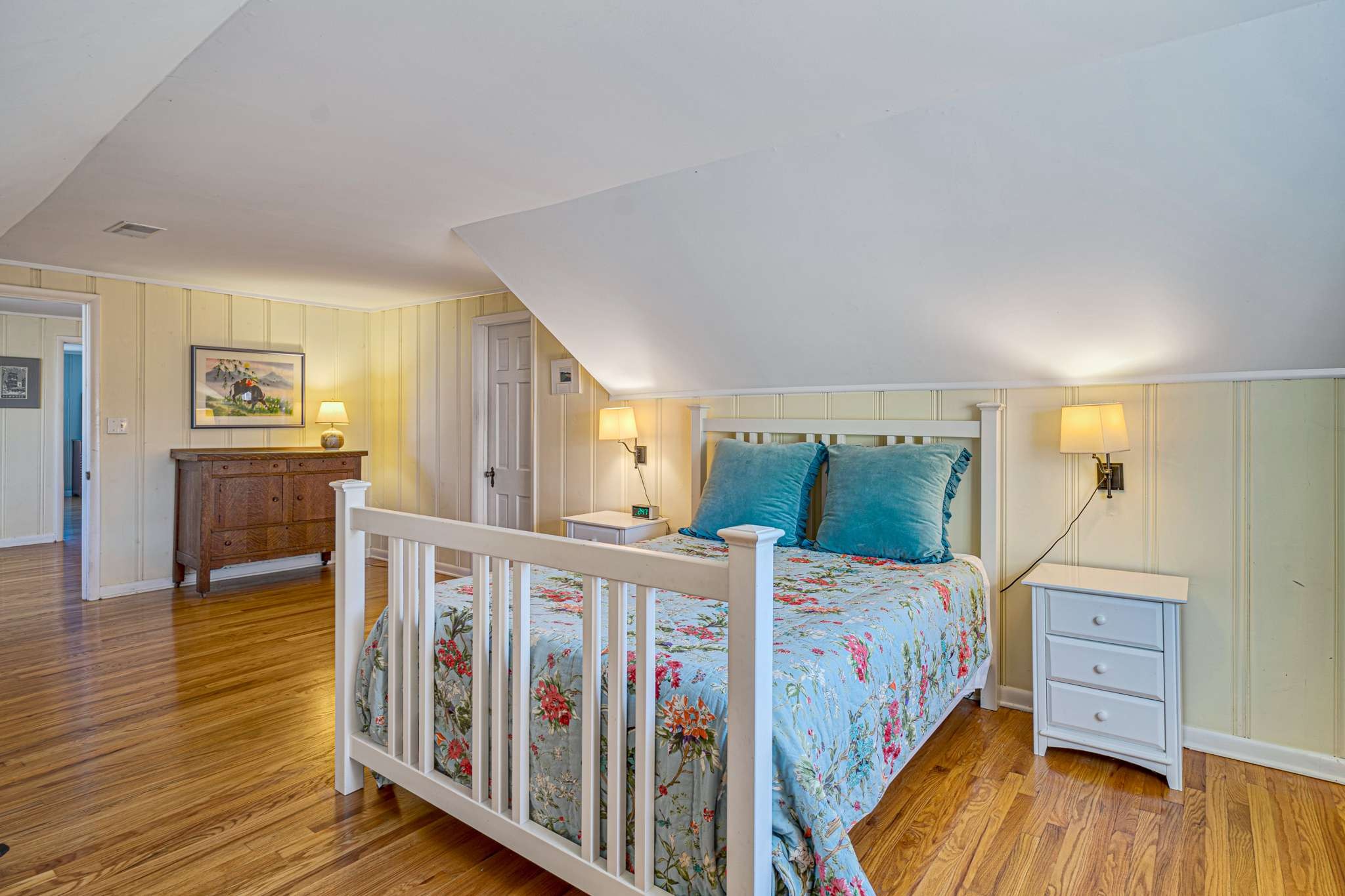 3002 Overlook Drive Nashville, TN 37212 - Photo 24 of 46 a bedroom with furniture and a wooden floor