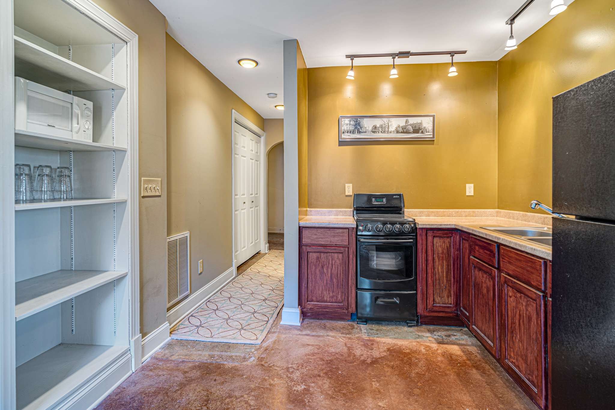3002 Overlook Drive Nashville, TN 37212 - Photo 35 of 46 a view of kitchen with furniture and wooden floor