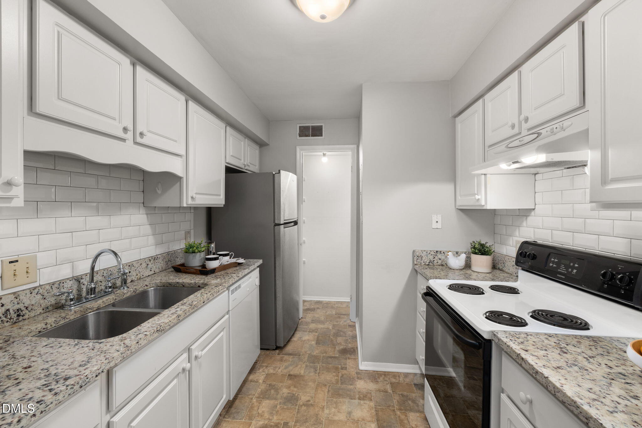 1133 Schaub Drive Raleigh, NC 27606 - Photo 15 of 34