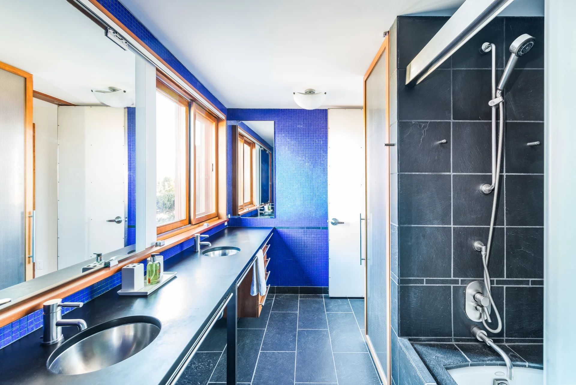 360 Dune Road Bridgehampton, NY 11932 - Photo 12 of 18