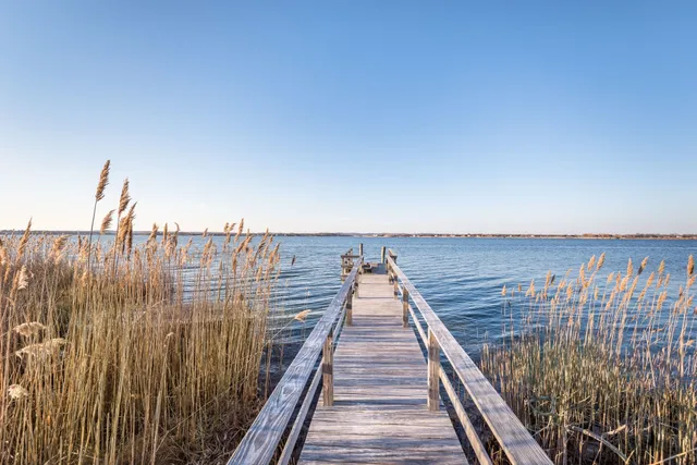 $12,750,000 | 360 Dune Road, Bridgehampton, NY 11932