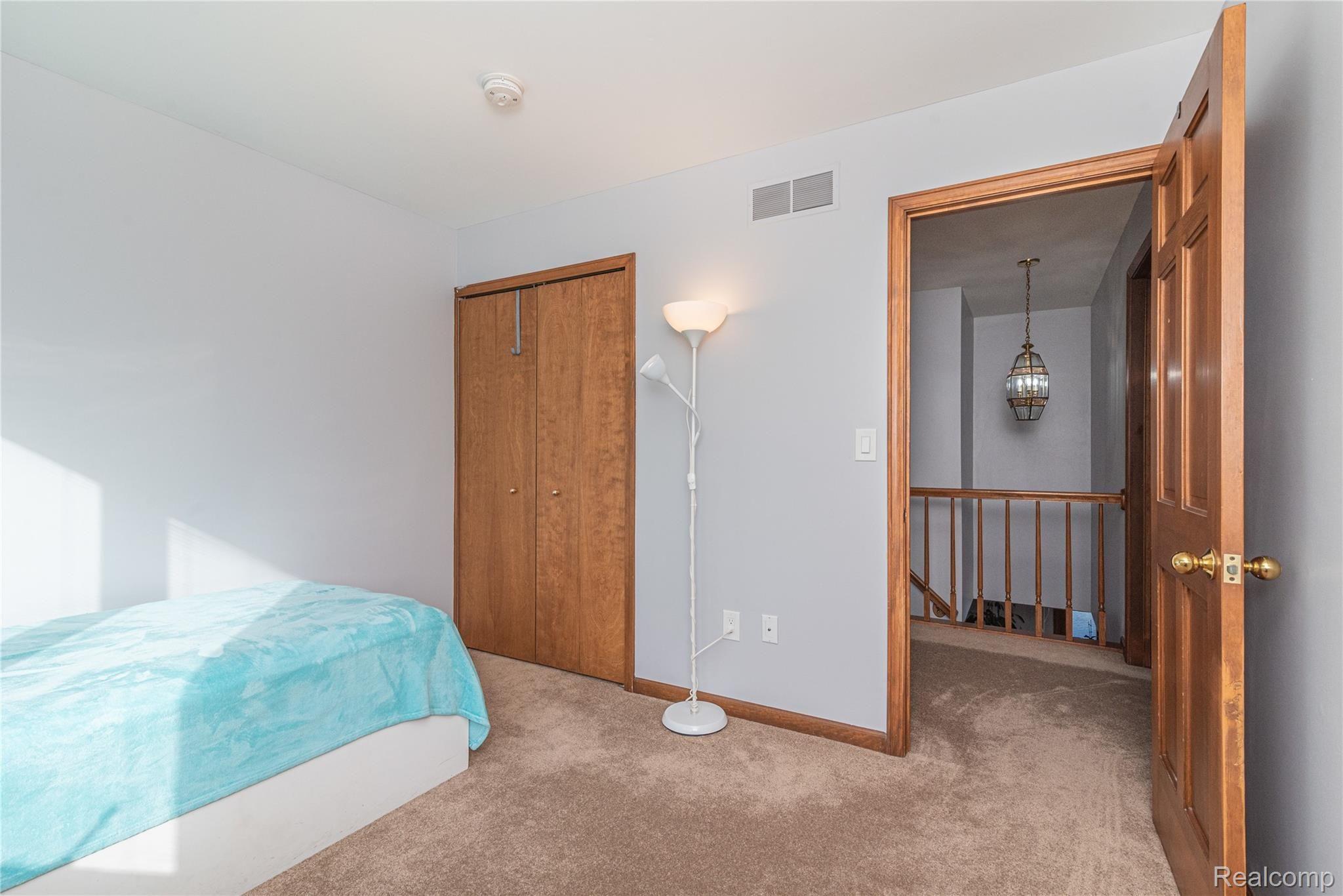 22647 Deerfield Road Novi, MI 48375 - Photo 32 of 51 Bedroom 3